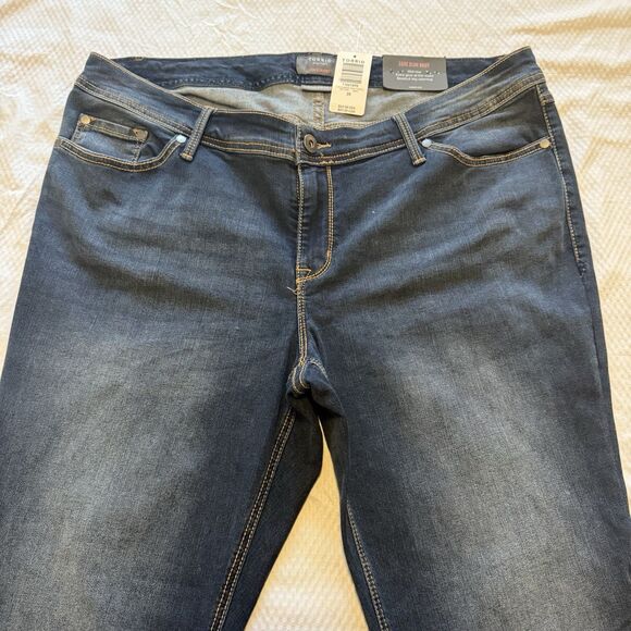 NWT Torrid Luxe Slim Boot Jean Mid Rise Blue Medium Wash Denim Plus Size 20R - Picture 4 of 7